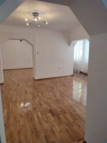 Brancoveanu metrou, Alunisului, Lukoil.