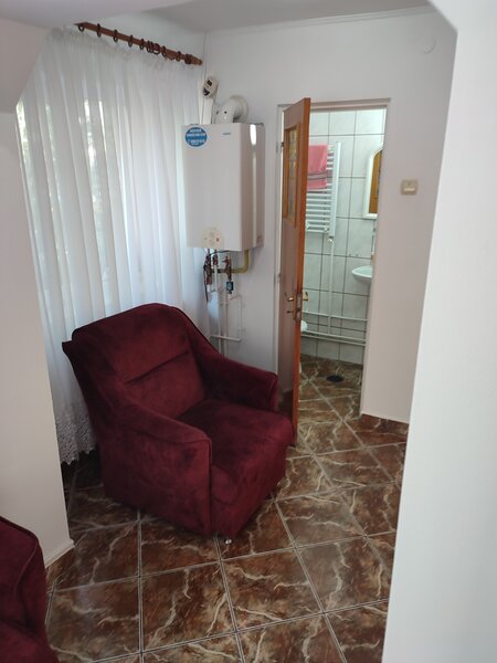 Brancoveanu metrou, Alunisului, Lukoil.