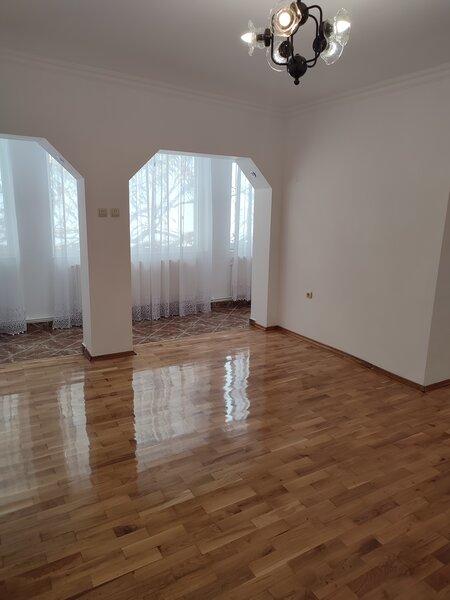 Brancoveanu metrou, Alunisului, Lukoil.