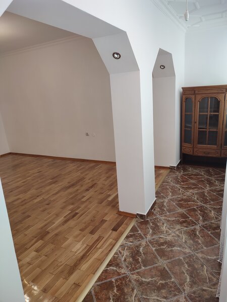 Brancoveanu metrou, Alunisului, Lukoil.