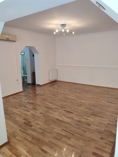 Brancoveanu metrou, Alunisului, Lukoil.